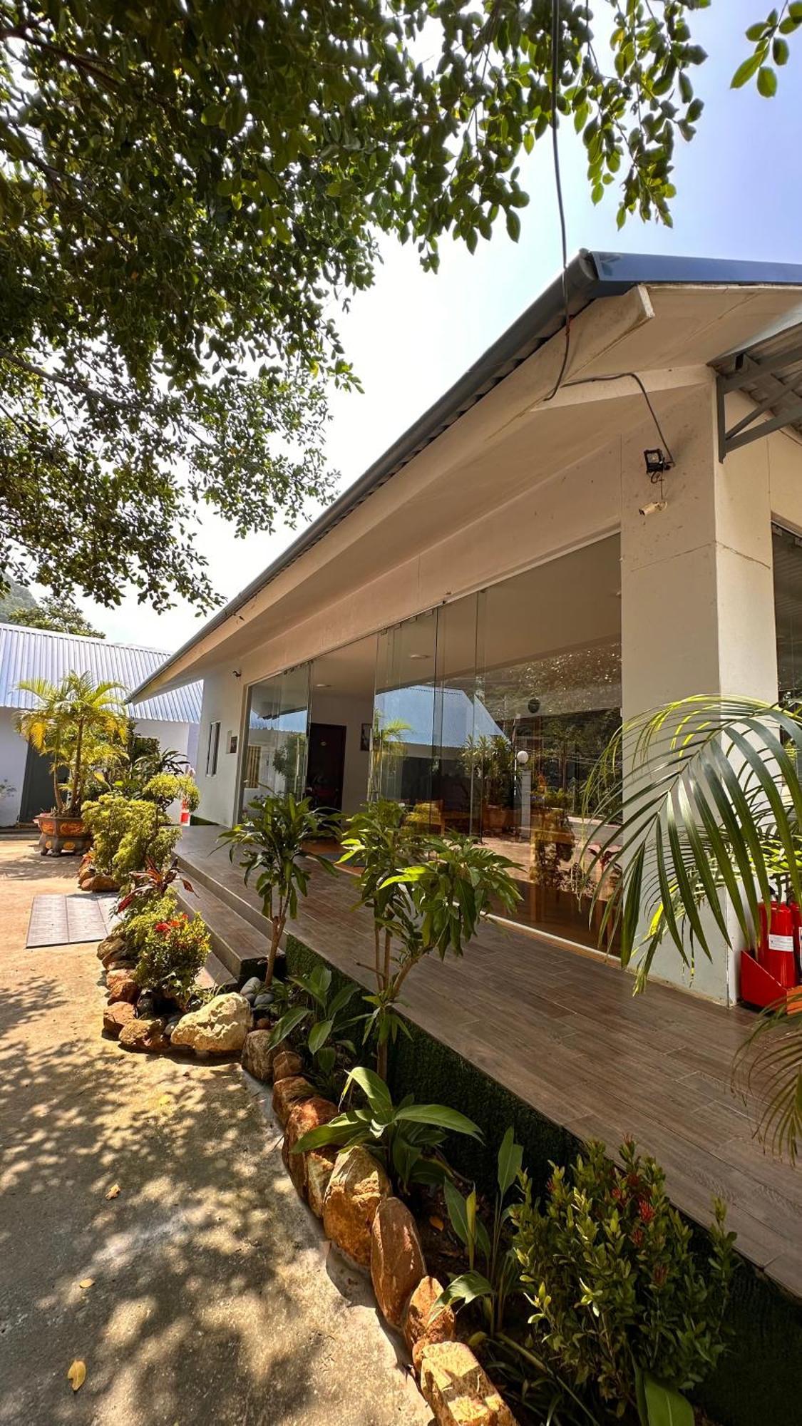 Bungalow Hotel Chi Khu Co Ong Zewnętrze zdjęcie