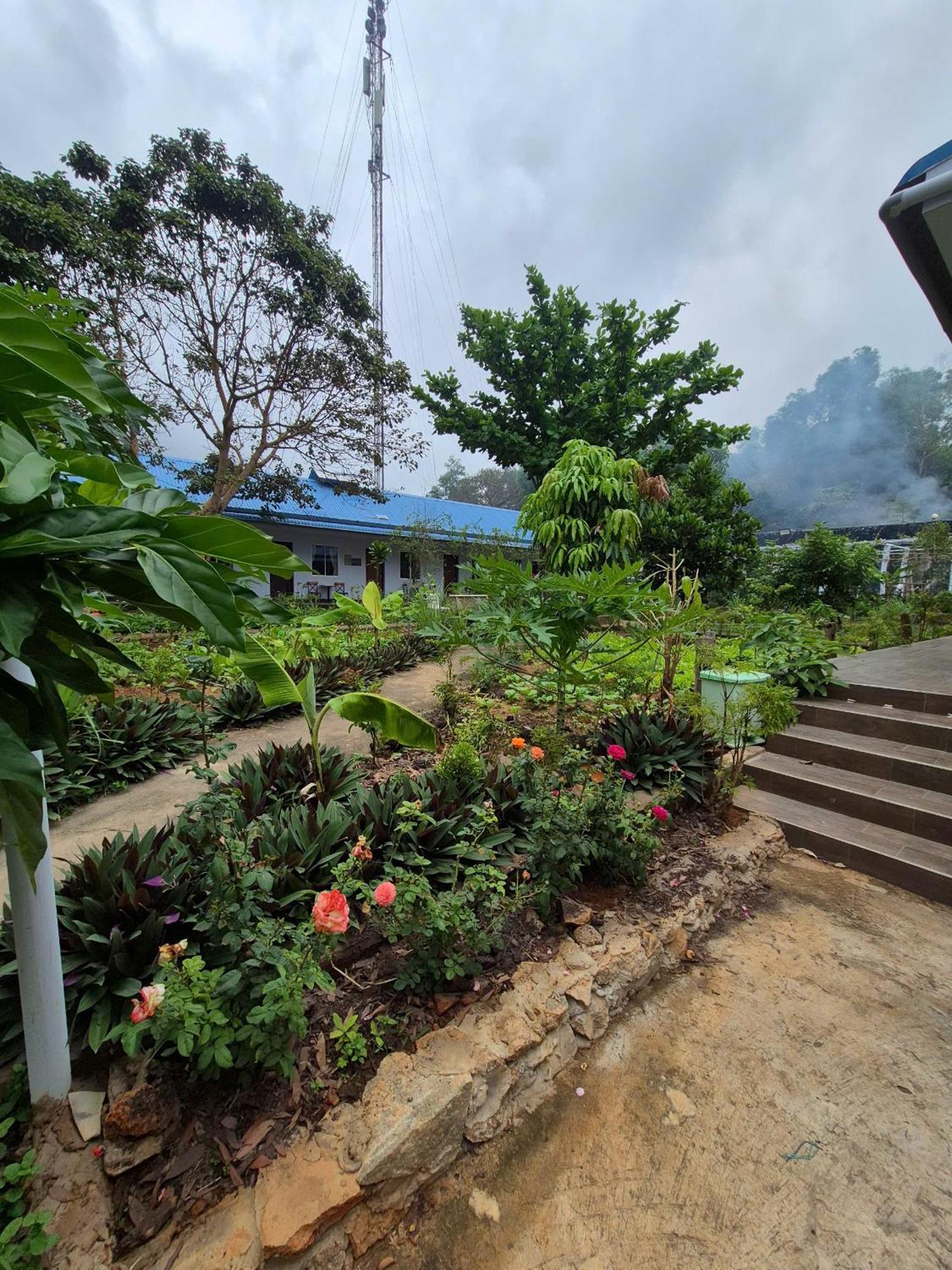 Bungalow Hotel Chi Khu Co Ong Zewnętrze zdjęcie