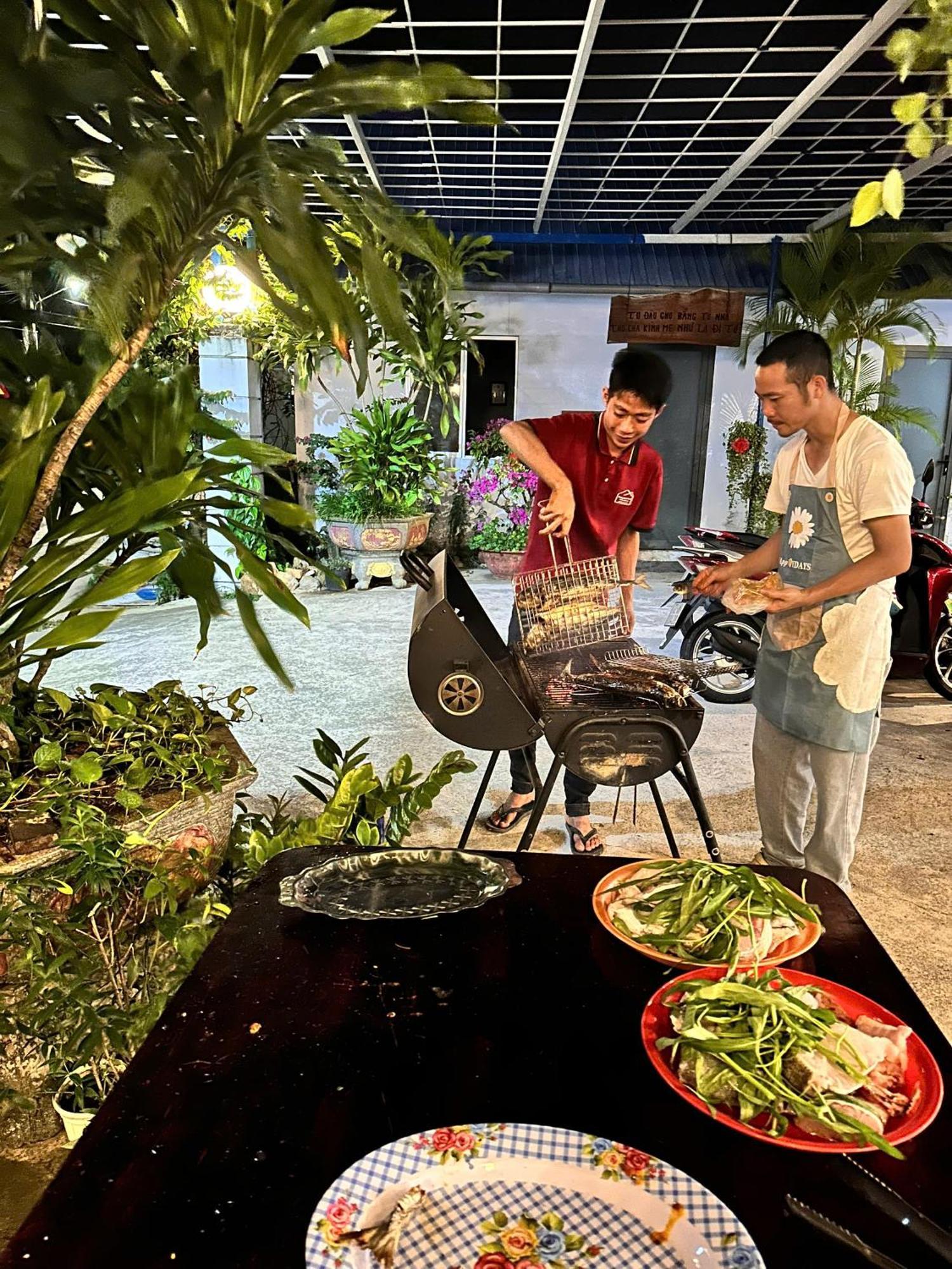 Bungalow Hotel Chi Khu Co Ong Zewnętrze zdjęcie